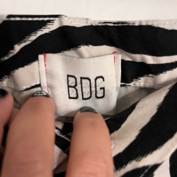 BDG Urban Outfitters Zebra Print Jeans - Picture 2 of 6